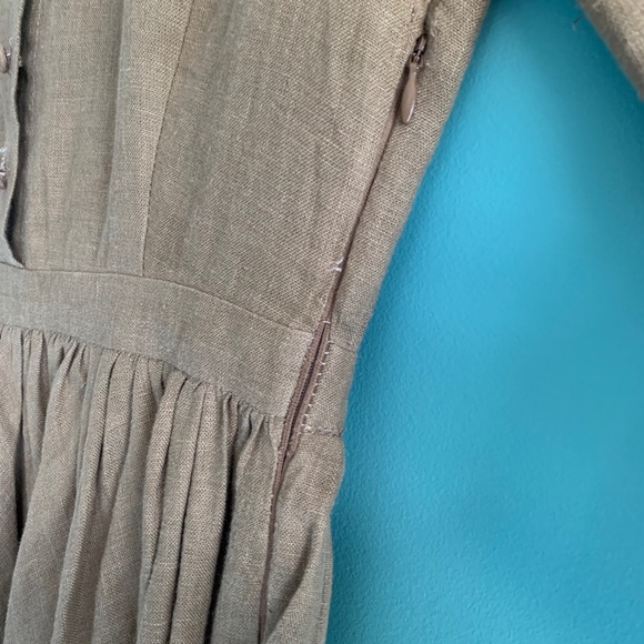 Brown Long Sleeved Linen Dress - Picture 4 of 6